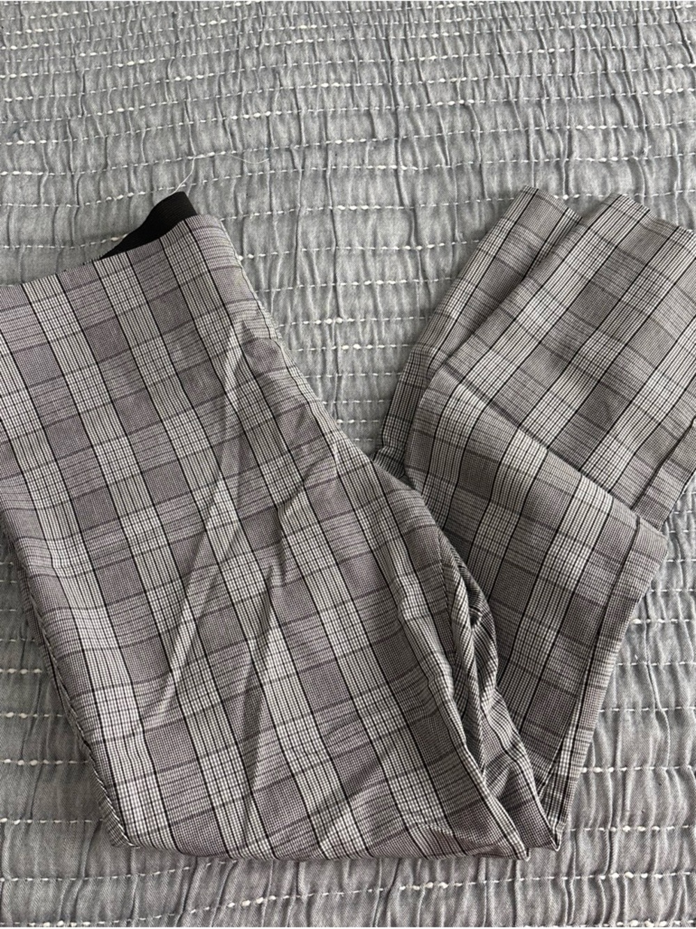 White and black striped ankle length pants